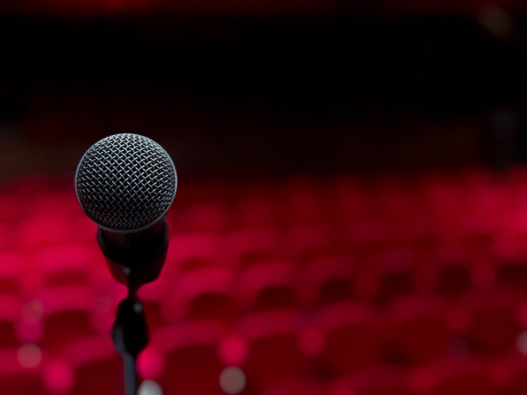 The Art and Science of Public Speaking: Tips and Techniques for Success